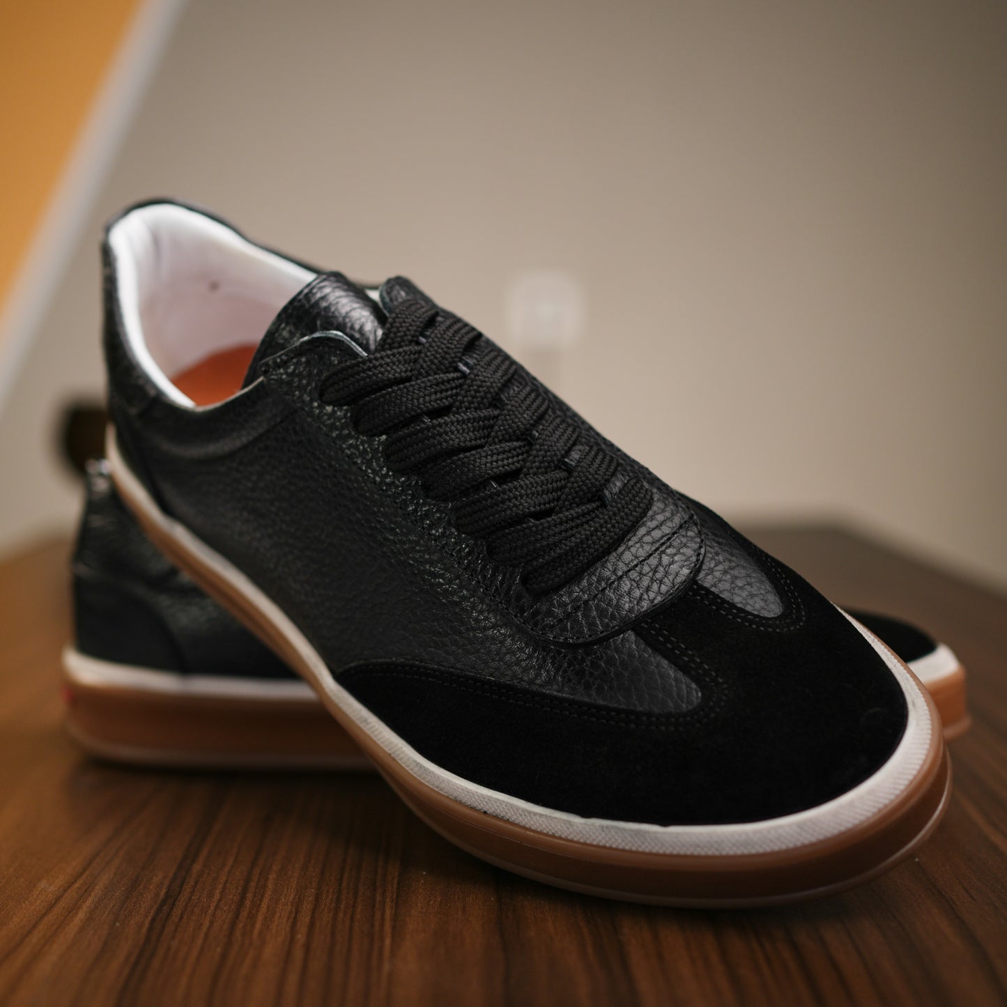 Basket relaxe noir tennis