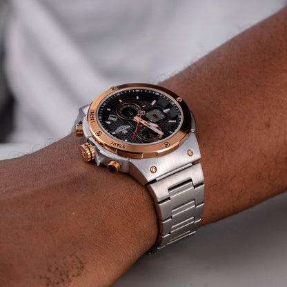 Montre homme argentée fond noir
