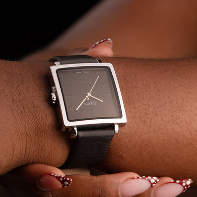 Montre dame carrée