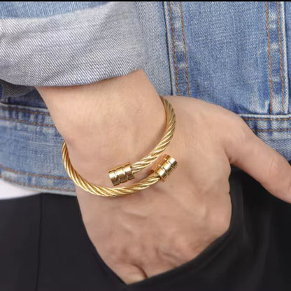Bracelet pour homme dorée