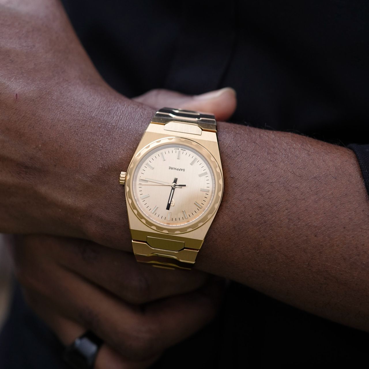 Montre Homme dorée classique