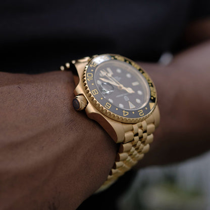 Montre homme dorée classique